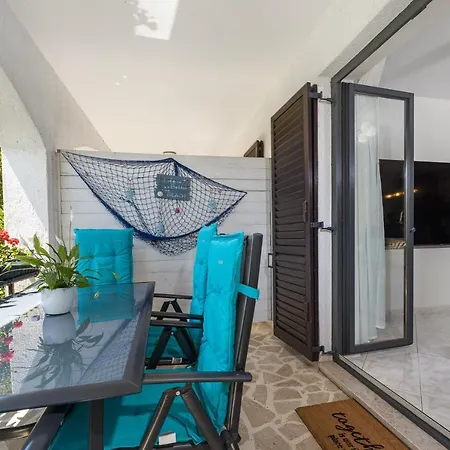 Apartment Romeo&julia- Newly Refurbished Near Medulin *