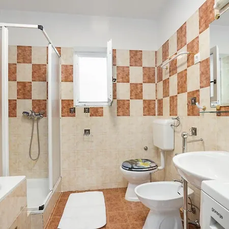 Romeo&julia- Newly Refurbished Near Medulin Apartment